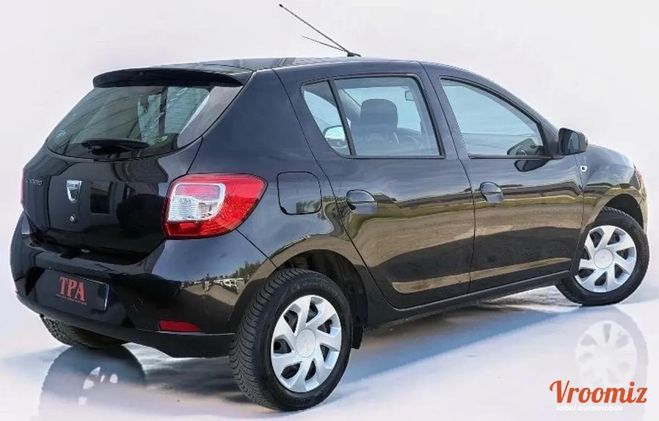 Dacia Sandero II - 0.9i TCe 90 Laur�ate Eco2 Noir 5 Po Noir de 2013