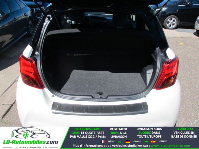 Toyota Yaris HYBRIDE 100ch Blanc M�tallique de 2016