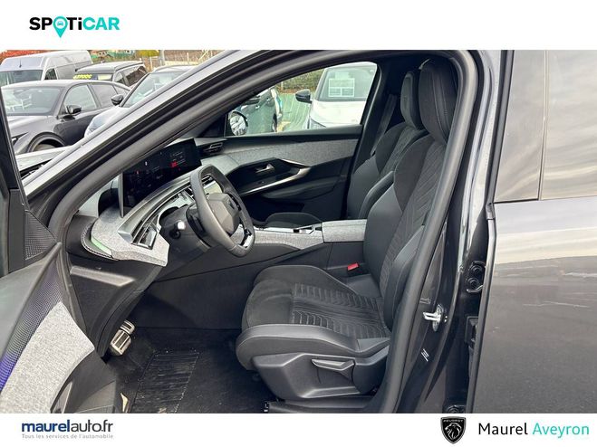 Peugeot 5008 5008 Hybrid 136 e-DCS6 GT 5p Grey de 2024