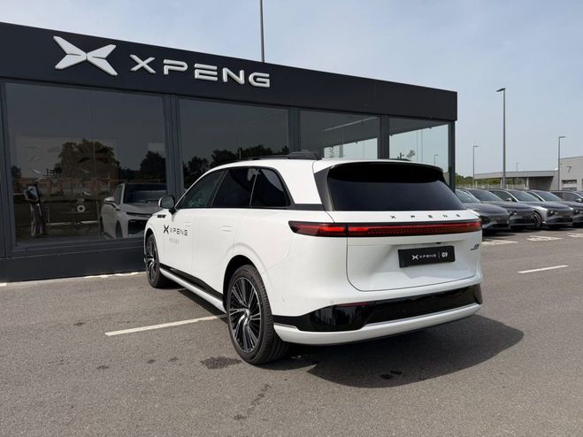 Xpeng G9 Performance Blanc de 2025