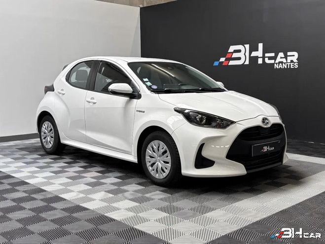 Toyota Yaris 1.5 114H 90 FULL-HYBRID 0.8KWH FRANCE BU Blanc de 2021