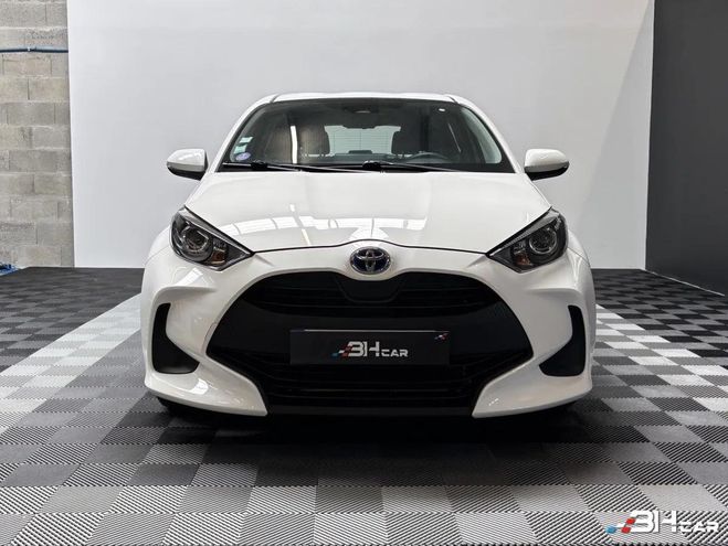 Toyota Yaris 1.5 114H 90 FULL-HYBRID 0.8KWH FRANCE BU Blanc de 2021