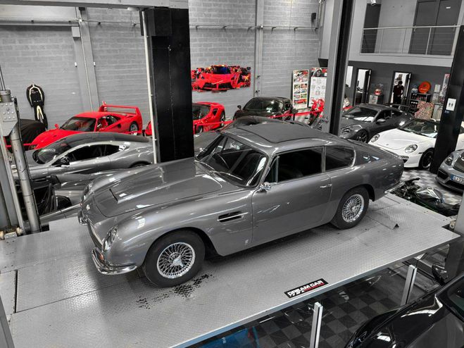 Aston martin DB6 Mk1 ? 4.0L ZF 5 Restaur�e Gris de 1967