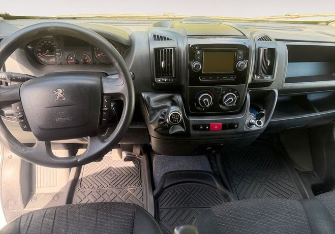 Peugeot Boxer vu fourgon 330 2.2 hdi 110 l2h2 confort  Blanc de 2015