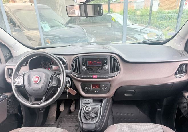 Fiat Doblo 1.6 Multijet 16v 120ch DPF S&S Trekking Gris de 2019