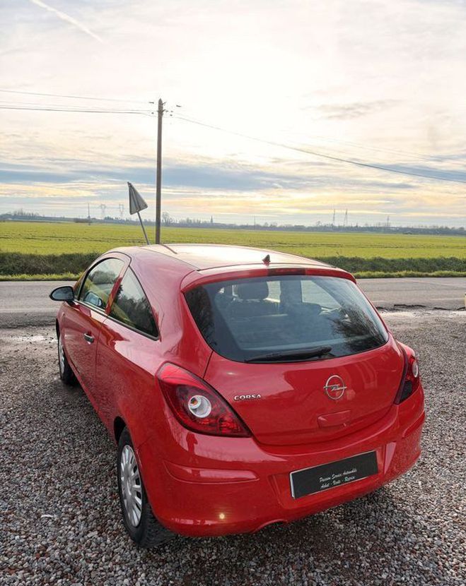 Opel Corsa 1.0 essentia Garantie 6 mois Rouge de 2009