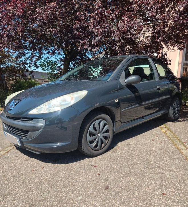 Peugeot 206 206+ 1,1 60cv ACCESS ( ID�AL JEUNE PERMI Noir de 2011