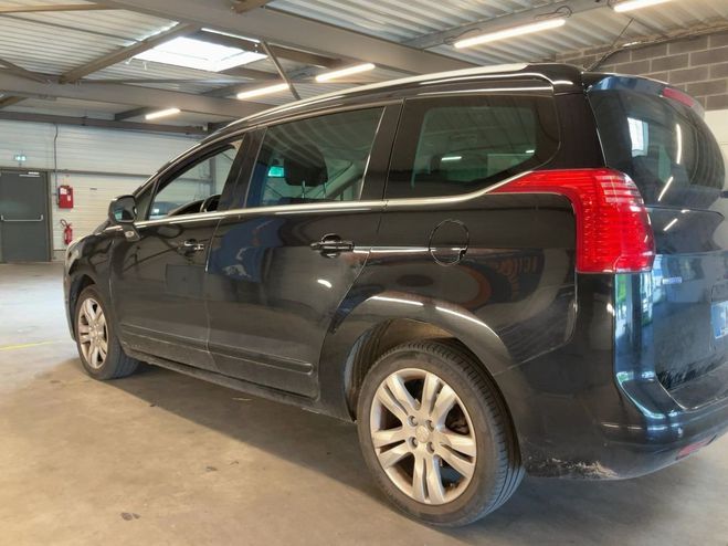 Peugeot 5008 2.0 BLUEHDI 150CH ALLURE S&S 7PL Noir de 2016