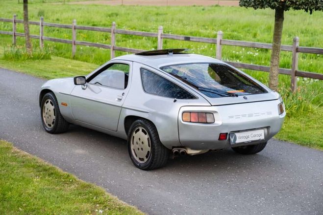 Porsche 928   de 1977