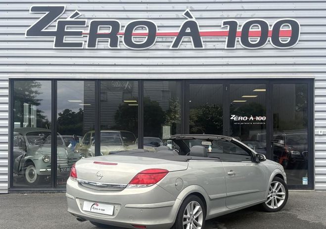 Opel Astra Cabriolet 1,8L 140ch moteur chang� avec  Gris de 2007