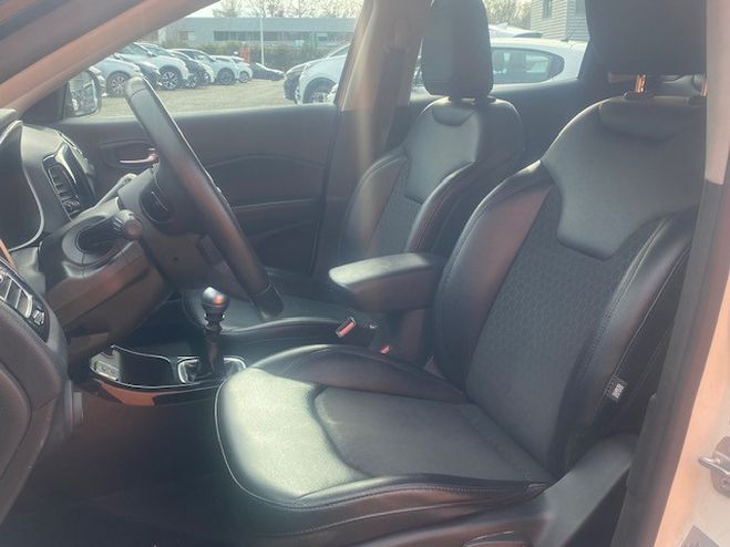 Jeep Compass 1.6 MULTIJET II 120CH BROOKLYN EDITION 4 BLANC TOIT NOIR de 2020