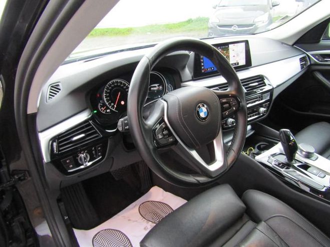 BMW Serie 5 530dA xDrive 265ch Executive Noir de 2017