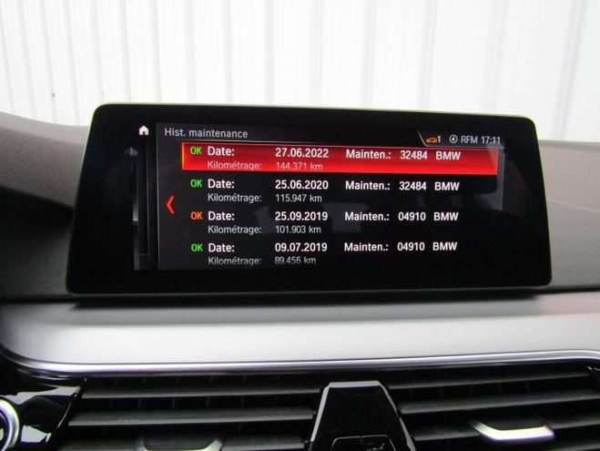 BMW Serie 5 530dA xDrive 265ch Executive Noir de 2017