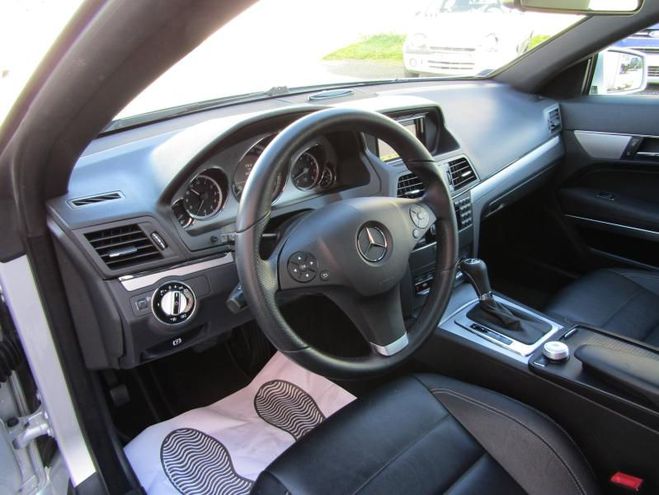 Mercedes Classe E 250 CGI BE BA Gris de 2009