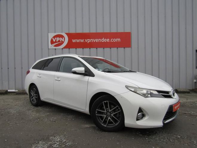 Toyota Auris 124 D-4D Feel! Blanc de 2015