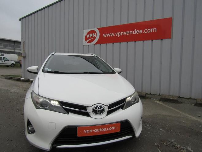 Toyota Auris 124 D-4D Feel! Blanc de 2015