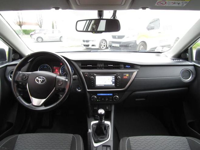 Toyota Auris 124 D-4D Feel! Blanc de 2015