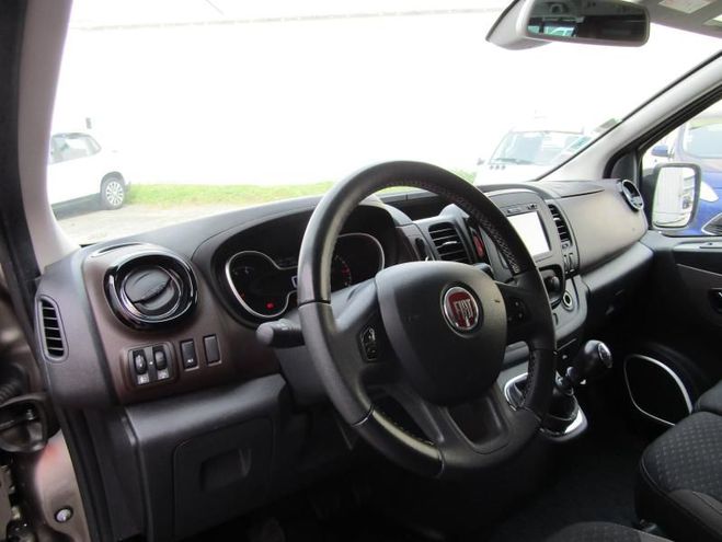 Fiat Talento 1.2 LH1 1.6 Multijet 125ch 9 places Gris de 2018