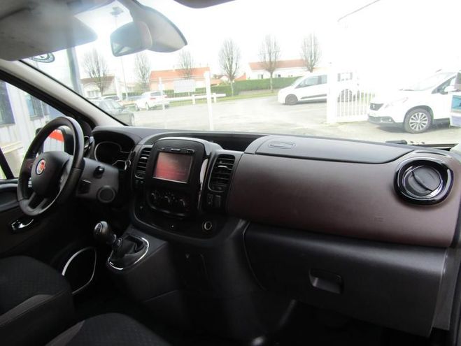 Fiat Talento 1.2 LH1 1.6 Multijet 125ch 9 places Gris de 2018
