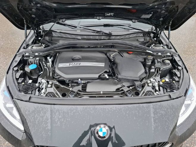 BMW Serie 1 120 170 ch DKG7 M Sport 5p BLACK SAPPHIRE METALLIC de 2025