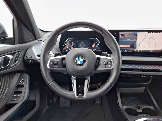 BMW Serie 1 120 170 ch DKG7 M Sport 5p BLACK SAPPHIRE METALLIC de 2025