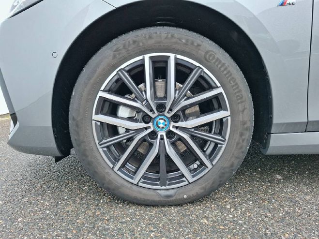 BMW Serie 2 Active Tourer 225e xDrive 245 ch DKG7 M  SKYSCRAPER GRAU METALLIC de 2025
