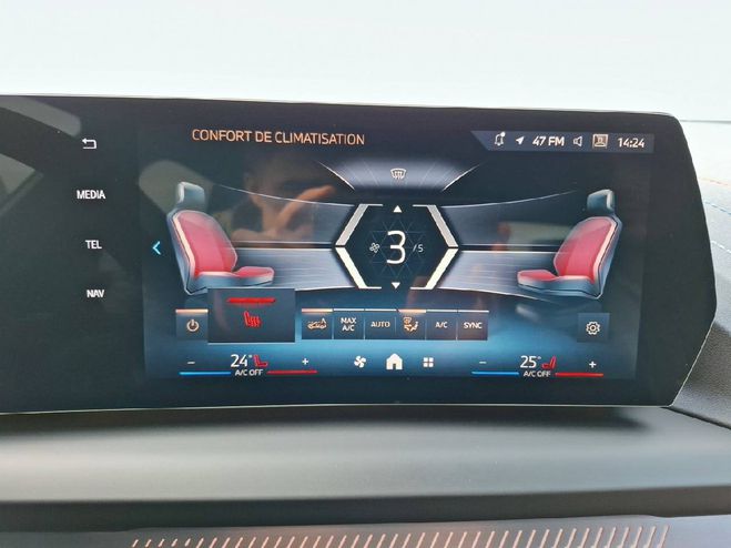 BMW Serie 1 120d 163 ch DKG7 M Sport 5p BLACK SAPPHIRE METALLIC de 2025