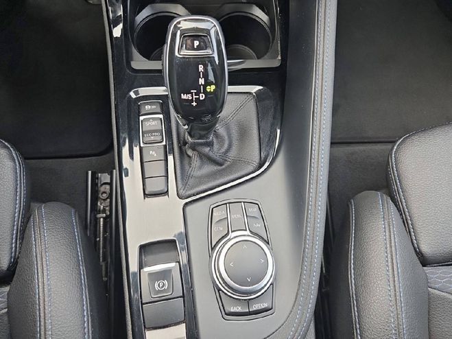 BMW X1 X1 sDrive 18i 140 ch DKG7 M Sport 5p BLACK SAPPHIRE METALLIC de 2020