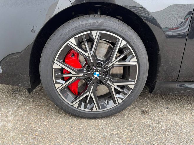BMW Serie 1 123 xDrive 218 ch DKG7 M Sport 5p BLACK SAPPHIRE METALLIC de 2025