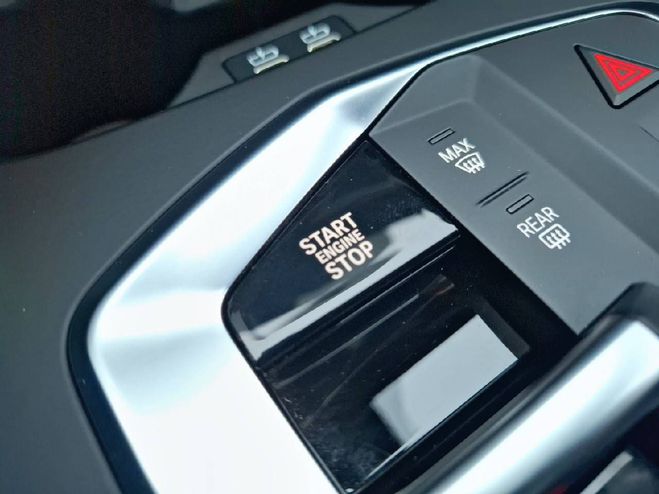 BMW Serie 1 120 170 ch DKG7 M Sport 5p STORM BAY METALLIC de 2025