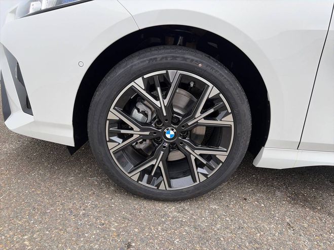 BMW Serie 1 116 122 ch DKG7 M Sport Design 5p ALPINWEISS  III de 2025