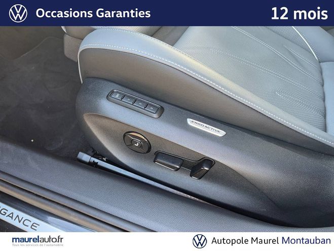 Volkswagen Passat Passat 1.5 eTSI OPF 150 DSG7 Elegance 5p Black de 2024
