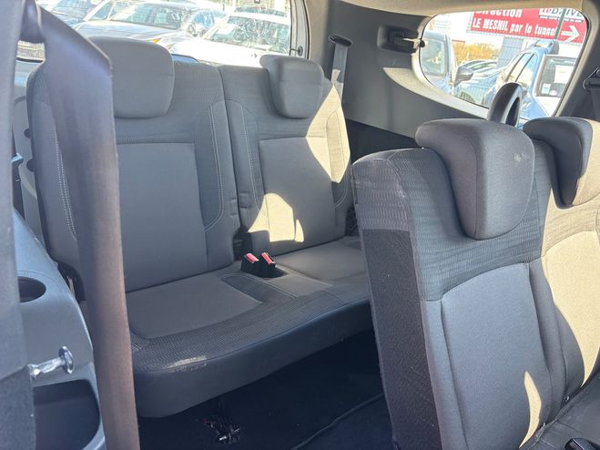 Dacia Lodgy 1.2 TCE 115 BLACK LINE EURO6 MAGNIFIQUE  Blanc de 2015