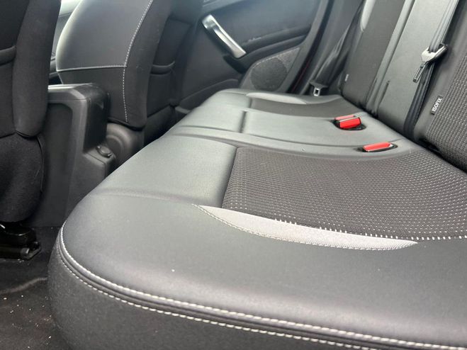 Peugeot 2008 (2) 1.2 L 130 S&S ALLURE CT OK Rouge de 2018