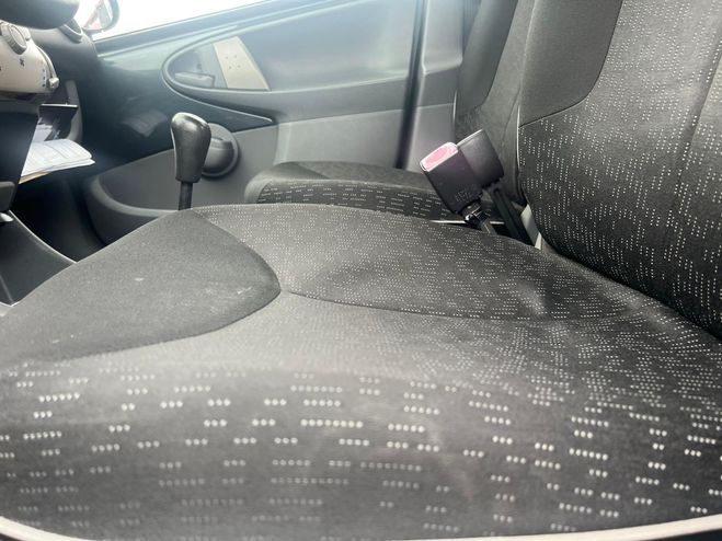 Peugeot 107 (2) 1.0 12V 68 SPORTIUM 5P  Gris anthracite de 2009