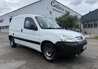  Voir d&eacute;tails -Peugeot Partner 4990ht 1.4 70ch &agrave;   La Boisse (01)