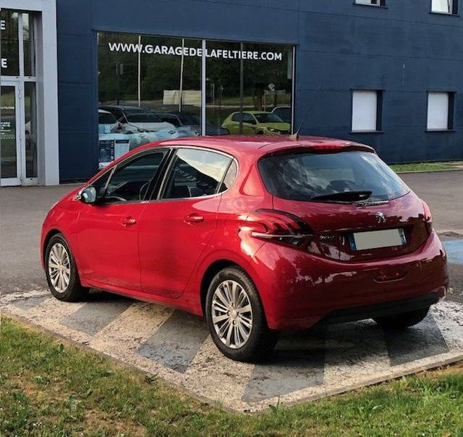 Peugeot 208 110CV Allure Rouge de 2015