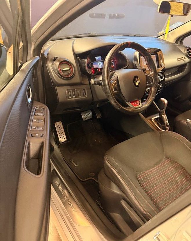 Renault Clio iv (2) 1.6 turbo 200 rs edc 4 rs- garant Gris de 2017