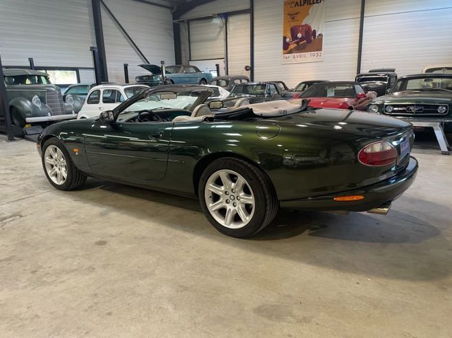 Jaguar XK8 CABRIOLET 4.0 Litres VERT ANGLAIS de 1996