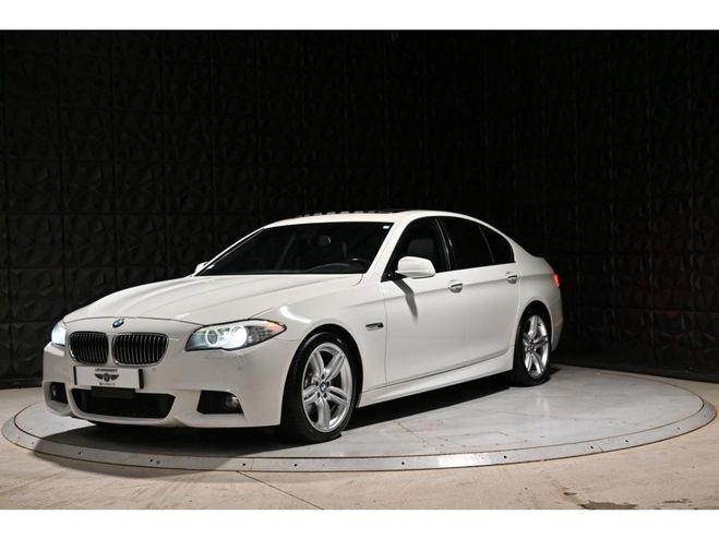 BMW Serie 5 530i Sport Design - BVA BERLINE F10 528i BLANC de 2011