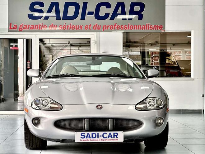 Jaguar XKR 4.0i V8 Supercharged 363cv 32v S-C Gris M�tallis� de 
