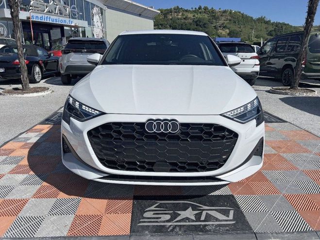 Audi A3 BERLINE 1.5 30 TFSI 116 S-TRONIC ADVANCE Blanc de 2024