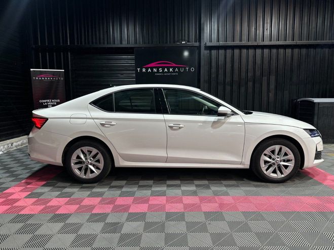 Skoda Octavia 1.5 TSI mHEV e-TEC 150 ch ACT DSG7 Style Blanc de 2024