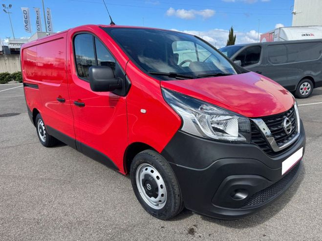 Nissan NV300 FOURGON L1H1 2.0 DCI 120 VISIA Rouge Clair de 2021