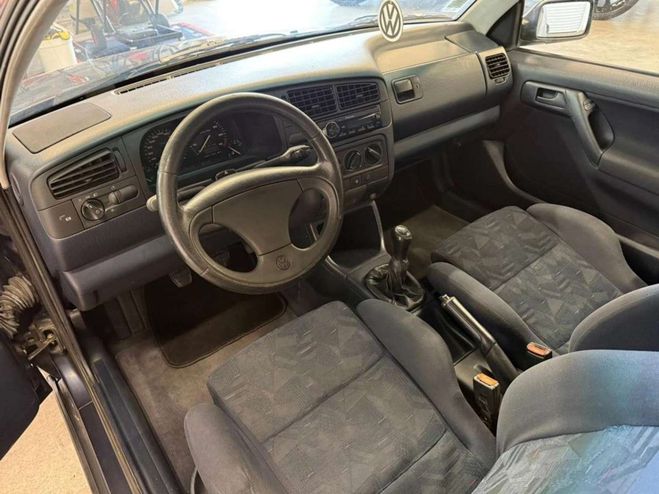 Volkswagen Golf III VR6 2.8L 174CV INTERIEUR SUISSE BLEU Bleu de 1992