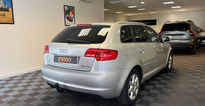 Audi A3 Sportback 2.0 tdi 140 ambiente Gris de 2010