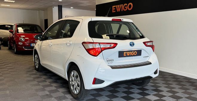 Toyota Yaris 1.5 vvti 100h 75 hybrid full-hybrid 20em Blanc de 2019