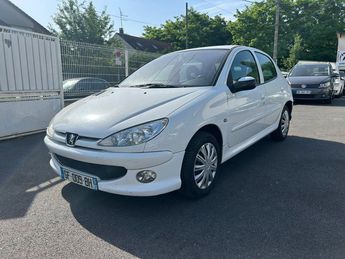  Voir d&eacute;tails -Peugeot 206 1.4 HDi 70 Trendy &agrave; Villeneuve-Saint-Georges (94)