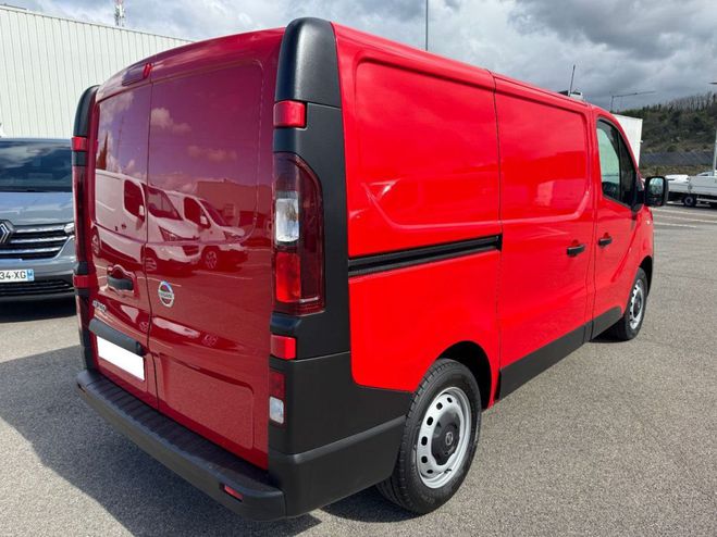 Nissan NV300 FOURGON L1H1 2.0 DCI 120 VISIA Rouge Clair de 2021