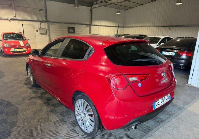 Alfa romeo Giulietta III 1.6 jtdm 105 cv Rouge de 2014
